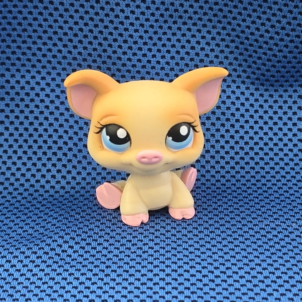 Littlest pet shop Pig